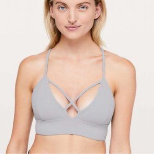 Lululemon Radiant Rhapsody Bra - Lavendar - Size 6 (Runs small, fits size 2/4)